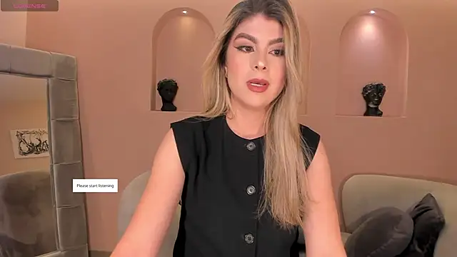 MiaSilvaX online show from May 24, 2026, 10:53 am