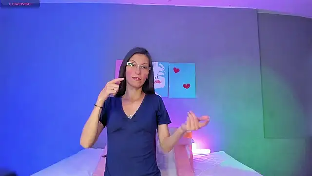 Snapshot of BunnyThompson chatting on April 22, 2026, 5:14 pm BunnyThompson online show from April 22, 2026, 5:14 pm