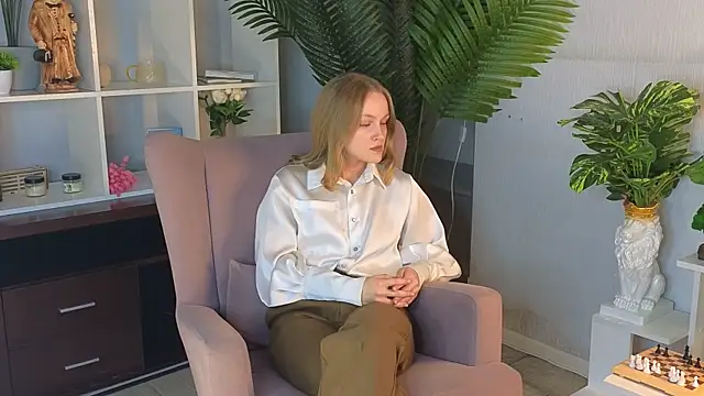 AliseVeals online show from April 17, 2026, 2:31 pm