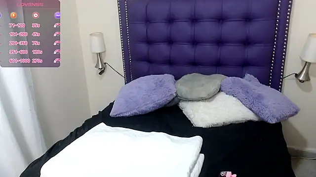 lunadreadd online show from June 2, 2026, 10:34 pm