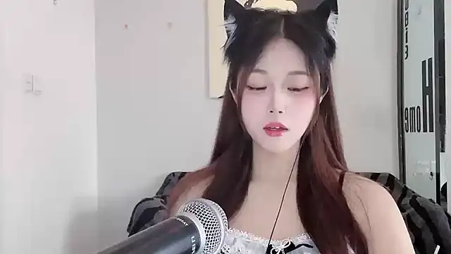 KiKi-011 online show from June 2, 2026, 7:21 am