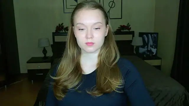 ValeriSunny online show from April 28, 2026, 2:33 pm