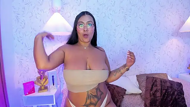 Snapshot of Tammara_Brm chatting on June 3, 2026, 2:33 pm Tammara Brm online show from June 3, 2026, 2:33 pm