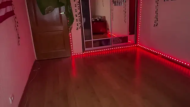 CassieRey online show from April 18, 2026, 7:58 pm