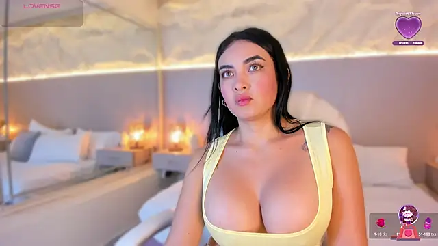 Snapshot of SofiaThonsonn chatting on June 9, 2026, 8:09 pm SofiaThonsonn online show from June 9, 2026, 8:09 pm