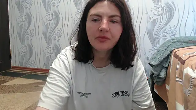 AlinaxJames online show from June 3, 2026, 11:02 am