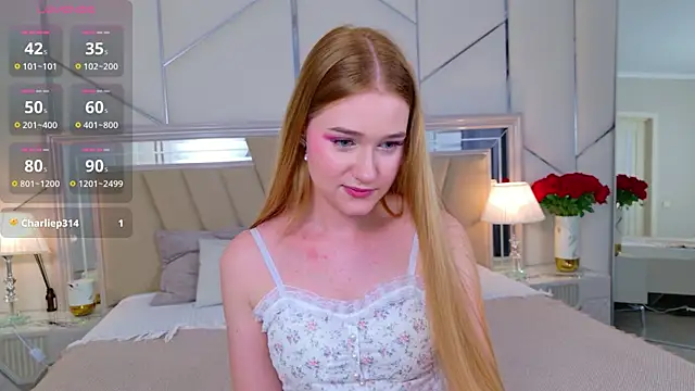 EmmiliRosse online show from June 5, 2026, 5:07 pm