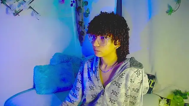 DrakosNoir online show from June 8, 2026, 6:52 pm