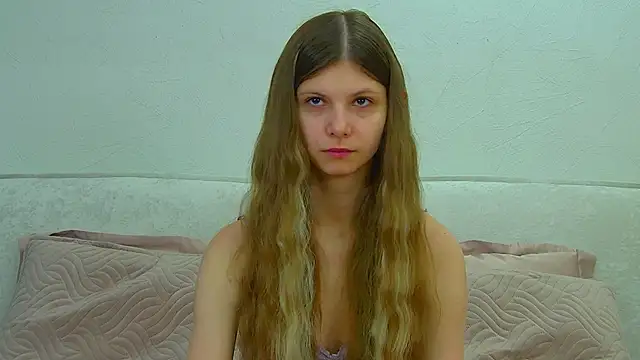 AudreyBarlov online show from May 5, 2026, 6:21 am