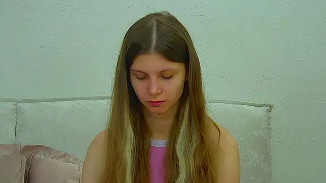 AudreyBarlov online show from May 7, 2026, 6:19 am