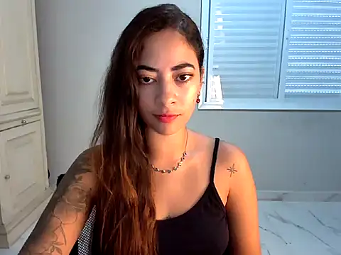 CurlySurfer online show from April 28, 2026, 10:31 am