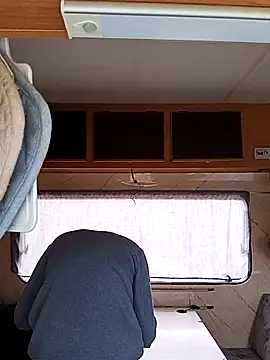 alieno napoletano online show from April 21, 2026, 5:47 am