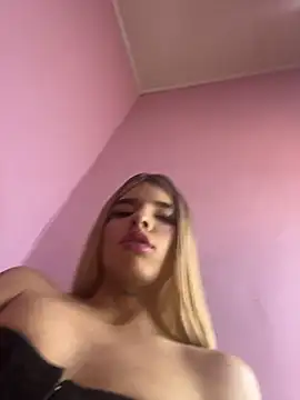 Snapshot of Valery2_salazar chatting on May 29, 2026, 6:44 am Valery2 salazar online show from May 29, 2026, 6:44 am