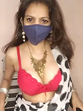 Snapshot of lovelyrosewifey chatting on May 6, 2026, 4:52 am lovelyrosewifey online show from May 6, 2026, 4:52 am