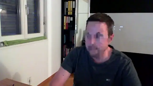 FeelFree88-ZH online show from April 27, 2026, 6:50 pm