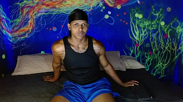 zoriel bigcock online show from June 11, 2026, 12:32 am