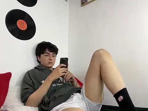 jexian online show from April 30, 2026, 8:57 pm