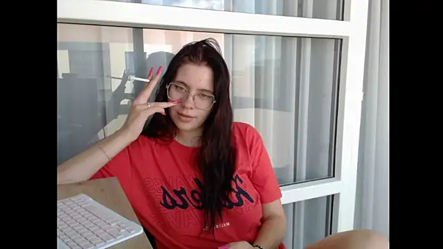 Lanaa Rossee online show from June 9, 2026, 1:34 pm