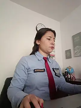 Queen linda1 online show from May 6, 2026, 12:10 pm