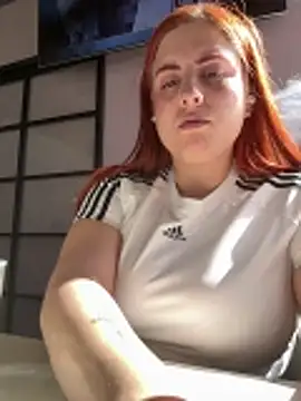 Snapshot of lumazzy chatting on May 19, 2026, 3:51 pm lumazzy online show from May 19, 2026, 3:51 pm