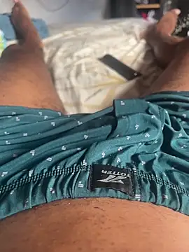 elmiles online show from April 21, 2026, 4:23 pm