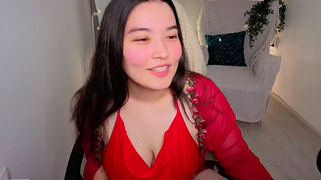 MomoRins online show from June 8, 2026, 9:59 pm