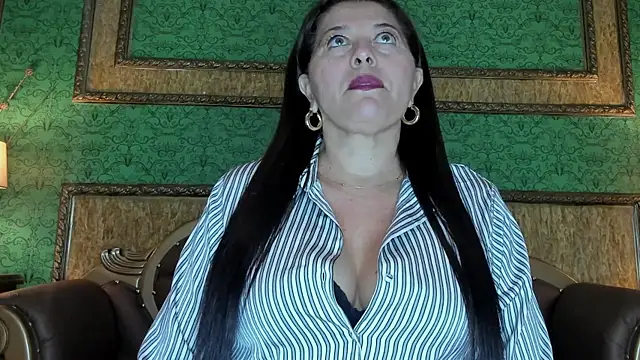 Agata Jade online show from June 9, 2026, 12:28 pm