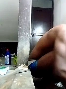 hot boy 27  online show from April 29, 2026, 1:37 pm
