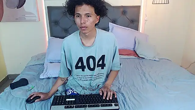 Snapshot of Lubli_thodez chatting on April 29, 2026, 5:30 pm Lubli thodez online show from April 29, 2026, 5:30 pm