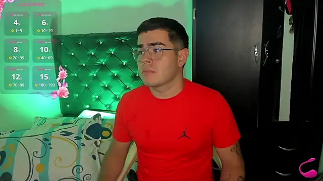 Snapshot of Joseph_connor_ chatting on May 8, 2026, 5:02 am Joseph connor online show from May 8, 2026, 5:02 am