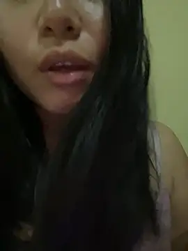 TessaCC online show from April 22, 2026, 4:26 am