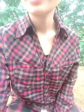 tom1133 online show from April 24, 2026, 12:57 am