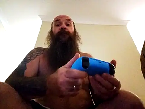 duzzarulz421 online show from May 13, 2026, 5:54 pm