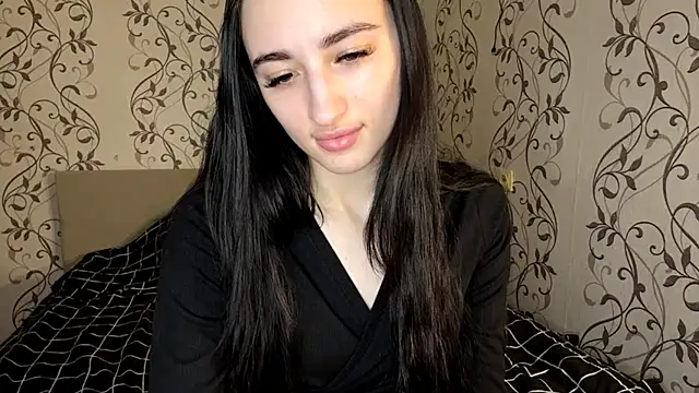 Snapshot of RosamondRuhn chatting on June 9, 2026, 10:38 am RosamondRuhn online show from June 9, 2026, 10:38 am