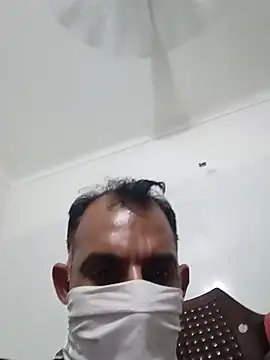 jiglu007 online show from April 24, 2026, 5:37 pm