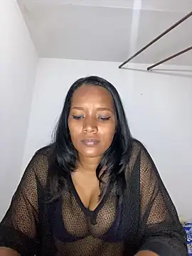 Stefany 03  online show from May 15, 2026, 9:22 pm