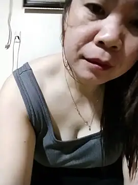 Squirt107 online show from May 17, 2026, 12:01 pm