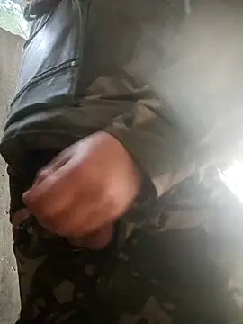 JoniJ13867 online show from April 26, 2026, 6:22 am