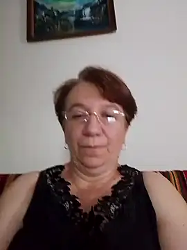 KetQueen101 online show from June 8, 2026, 11:32 am
