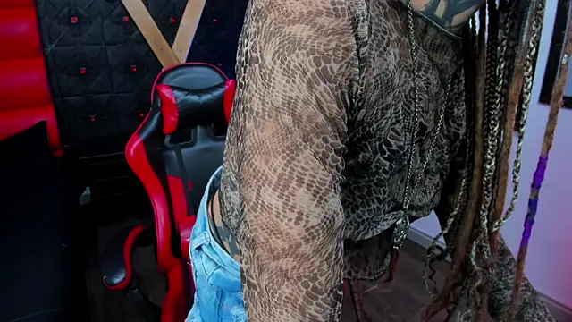 Lucy Doll8 online show from April 25, 2026, 8:06 pm