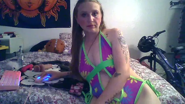 BunnyHooppss online show from June 10, 2026, 5:56 pm