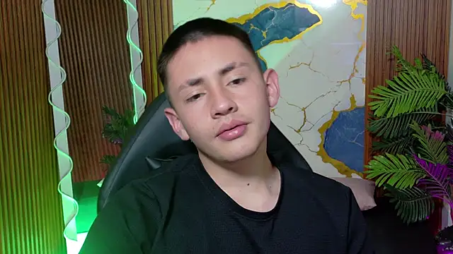 Andres Tay online show from May 14, 2026, 11:33 pm