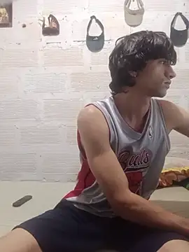 Novafull04 online show from May 23, 2026, 4:29 am