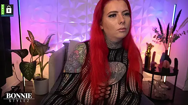 BonnieStylez online show from February 4, 2026, 3:56 am