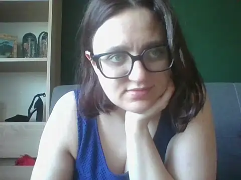 sensual paris online show from April 28, 2026, 5:34 am