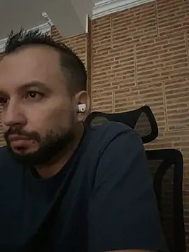 the scort online show from April 30, 2026, 3:02 am