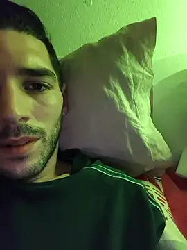 TUJUGUETEBEBE1 online show from April 29, 2026, 5:44 am