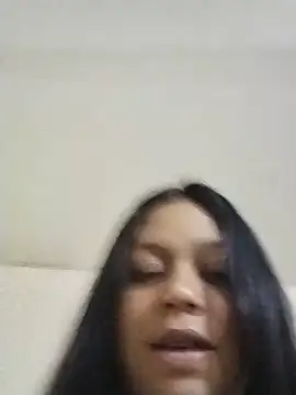 zoehot07 online show from May 11, 2026, 11:02 pm