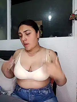 -brendda- online show from May 11, 2026, 3:56 am