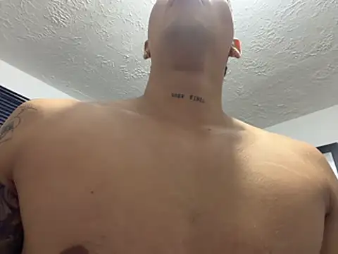 SexxxySquirterStev777 online show from April 28, 2026, 1:05 pm